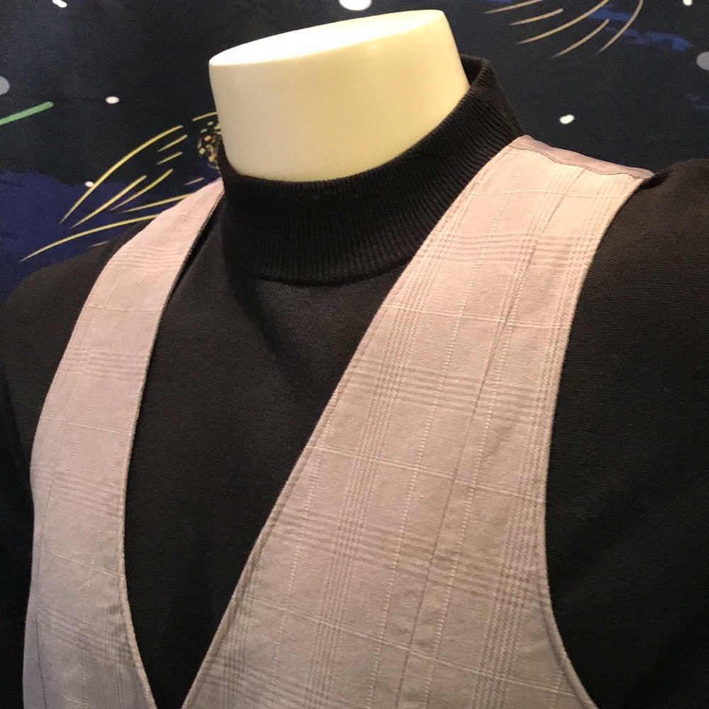 Structure Vest - Picture 11 of 17